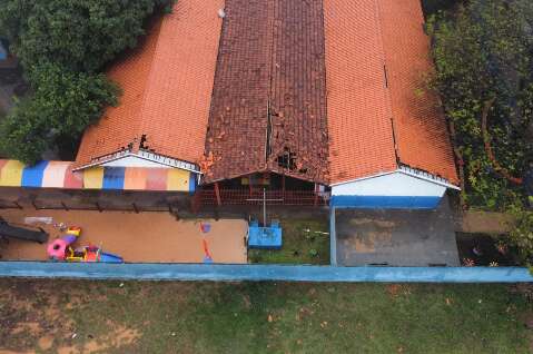Ap&oacute;s temporal, 3 escolas municipais continuam com aulas suspensas para reparos