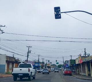 Semáforos seguem desligados e Agetran acumula 213 reclamações após temporal Semáforos seguem desligados e Agetran acumula 213 reclamações após temporal