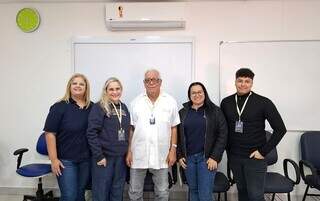 Olney viu Medicina mudar, mas nunca deixou de ouvir os pacientes Olney viu Medicina mudar, mas nunca deixou de ouvir os pacientes