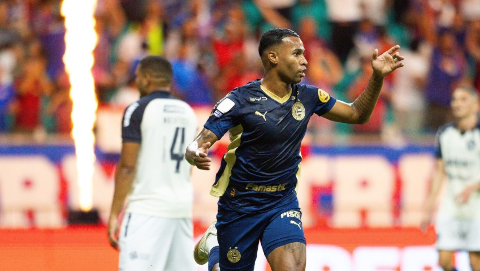 Bahia bate o Remo e encosta nos l&iacute;deres do Campeonato Brasileiro