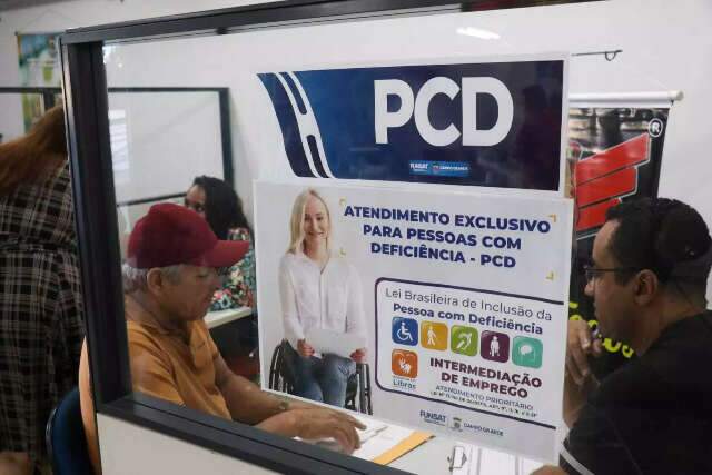 A&ccedil;&atilde;o oferece vagas exclusivas para pessoas com defici&ecirc;ncia em 10 cidades