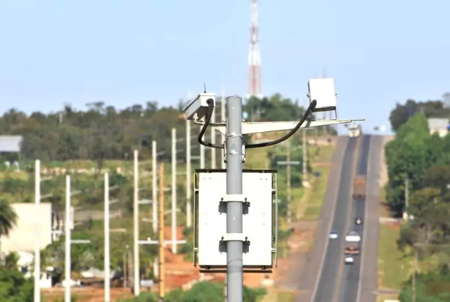 Frear s&oacute; no radar n&atilde;o vai adiantar: BR-163 testa novo sistema contra apressados