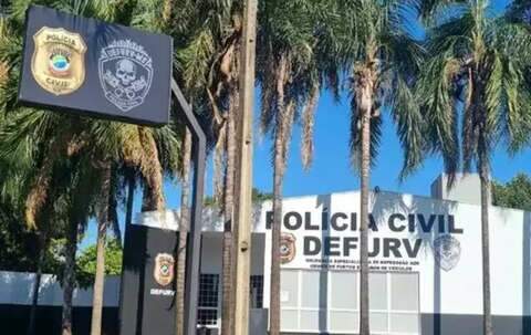 Duas mulheres s&atilde;o rendidas, levam coronhadas e t&ecirc;m Jeep roubado no Monte Castelo