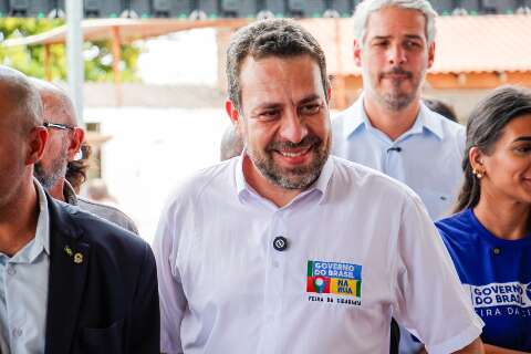 Boulos volta &agrave; Capital para discutir moradia, apoio a entregadores e campanha