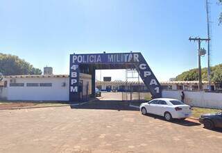 Tenente atira duas vezes contra soldado dentro de quartel da PM Tenente atira duas vezes contra soldado dentro de quartel da PM