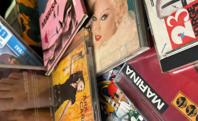CD não morreu e virou objeto de desejo entre jovens do streaming