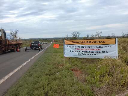 "Estamos ilhados": produtores rurais questionam bloqueio para reforma de pontes