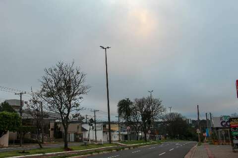 Capital tem c&eacute;u nublado, mas sol deve aparecer ao longo da quarta-feira