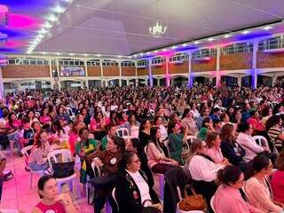 Em noite de protagonismo feminino, mulheres de direita debatem política em MS Em noite de protagonismo feminino, mulheres de direita debatem política em MS