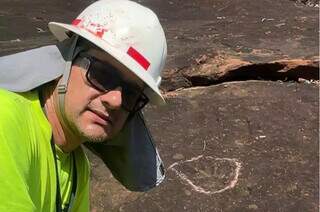 Novas pegadas de dinossauros levam a histórias de 150 milhões de anos Novas pegadas de dinossauros levam a histórias de 150 milhões de anos