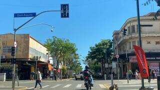 Semáforos desligados transformam cruzamentos do Centro em pontos de risco Semáforos desligados transformam cruzamentos do Centro em pontos de risco