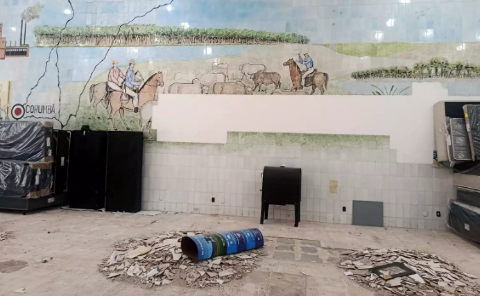 Painel hist&oacute;rico &eacute; mutilado e exp&otilde;e abandono da mem&oacute;ria de Corumb&aacute;