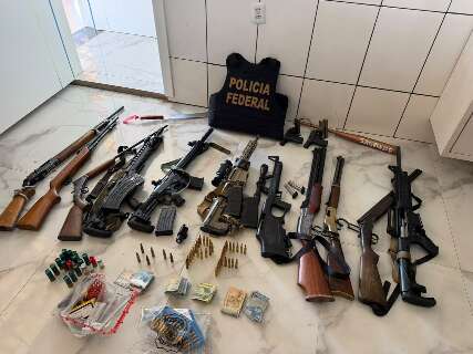 PF apura trabalho escravo em fazenda de candidato e apreende 14 armas