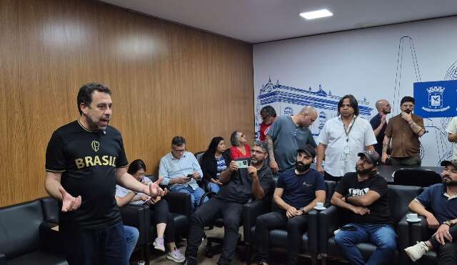 Motoristas apresentam a Boulos aplicativos pr&oacute;prios como alternativa &agrave;s gigantes