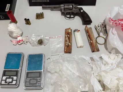 Abordagem por tr&aacute;fico termina com homem morto em confronto com a PM