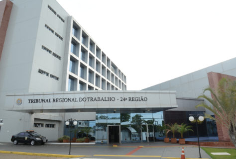 Empresa p&otilde;e detetive no encal&ccedil;o de cozinheira e perde a&ccedil;&atilde;o na Justi&ccedil;a
