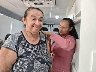Vacinação esbarra em horário de trabalho e distância dos postos em MS Vacinação esbarra em horário de trabalho e distância dos postos em MS