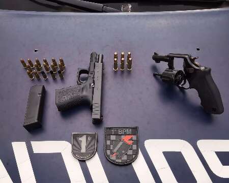 Dupla &eacute; presa com armas e diz que iria "vingar desafeto" em boate da Afonso Pena