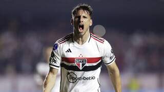 São Paulo encara o Inter hoje; Brasileirão tem 10 jogos no fim de semana São Paulo encara o Inter hoje; Brasileirão tem 10 jogos no fim de semana
