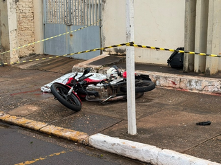 Motociclista morre ao ser atingido por carro em Nova Andradina Motociclista morre ao ser atingido por carro em Nova Andradina