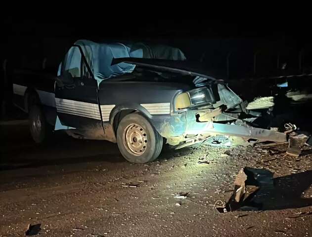 Motorista morre ap&oacute;s colis&atilde;o entre Pampa e Fiat Toro na BR-262