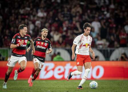 Flamengo vence Bragantino e abre tr&ecirc;s pontos na lideran&ccedil;a do Brasileir&atilde;o