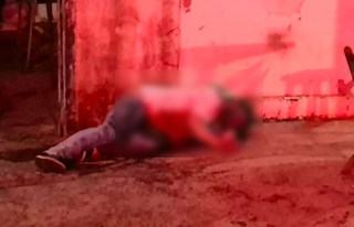 Após acidente, homem tenta evitar fuga de motorista bêbado e é morto a facadas Após acidente, homem tenta evitar fuga de motorista bêbado e é morto a facadas
