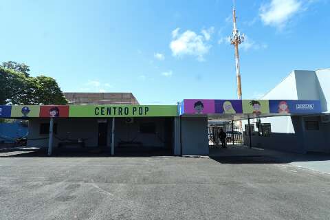 Mesmo em meio a cr&iacute;ticas, Centro POP come&ccedil;a atendimentos no Bairro Amamba&iacute;