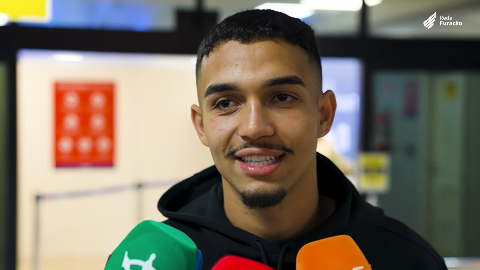 Convocado por Ancelotti, Arthur Dias diz viver &ldquo;sonho de crian&ccedil;a&rdquo; aos 19