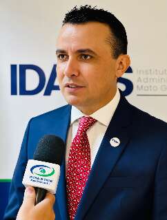 &ldquo;N&atilde;o &eacute; preciso destruir institui&ccedil;&otilde;es, mas reform&aacute;-las&rdquo;, diz presidente do IDAMS