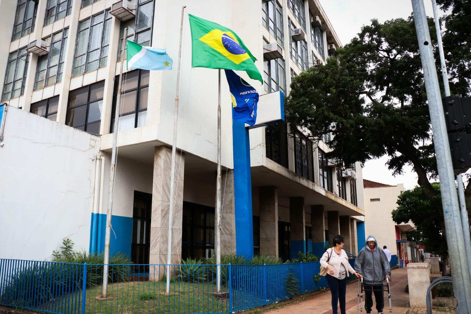 Justiça libera R$ 328 milhões em atrasados do INSS para MS e SP