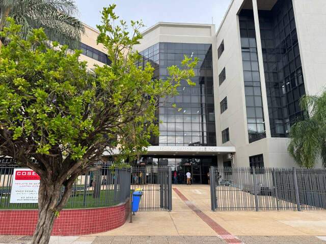 Paciente fica 4 horas molhada de urina e hospital &eacute; condenado a pagar R$ 15 mil 