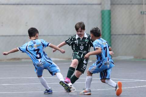 Copa Pelezinho tem rodada marcada por estreia e goleadas nas categorias de base