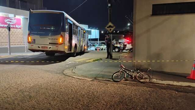 Crian&ccedil;a atropelada por &ocirc;nibus morre na Santa Casa