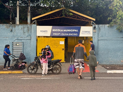 Ap&oacute;s queda de bra&ccedil;o, C&acirc;mara promulga lei que prev&ecirc; revista e puni&ccedil;&atilde;o a pais