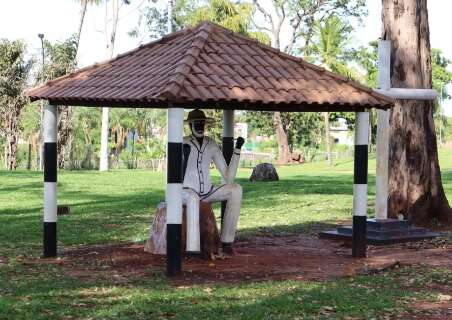 Prefeitura lan&ccedil;a nova licita&ccedil;&atilde;o para reforma da Pra&ccedil;a do Preto Velho