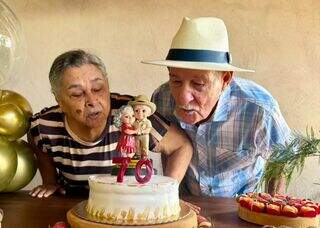 Da casa de sapé aos 70 anos de amor, Lourdes e João seguem juntos