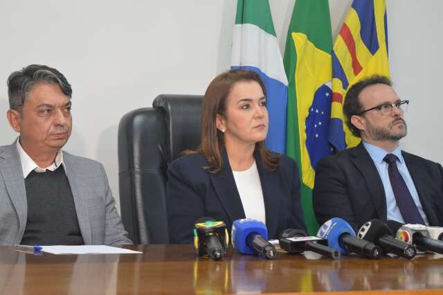 Adriane diz que relat&oacute;rio &eacute; s&oacute; o come&ccedil;o e falhas ainda ser&atilde;o apuradas