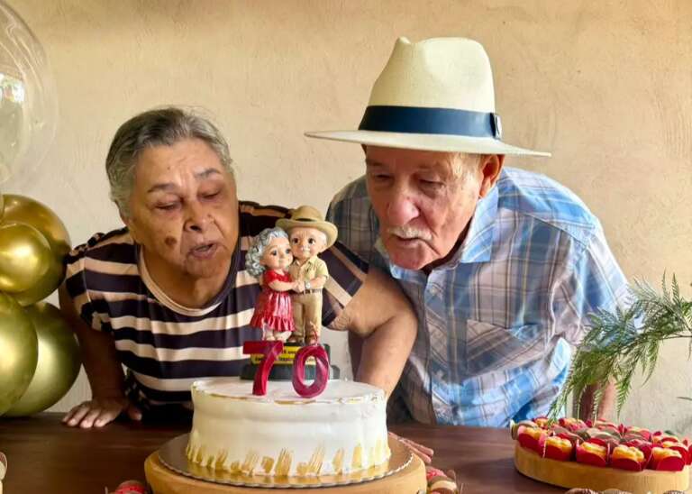 Da casa de sapé aos 70 anos de amor, Lourdes e João seguem juntos