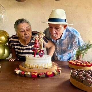 Da casa de sapé aos 70 anos de amor, Lourdes e João seguem juntos Da casa de sapé aos 70 anos de amor, Lourdes e João seguem juntos