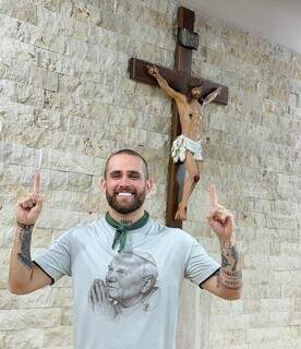 Cantor Um Peregrino &eacute; atra&ccedil;&atilde;o de luau cat&oacute;lico em Campo Grande