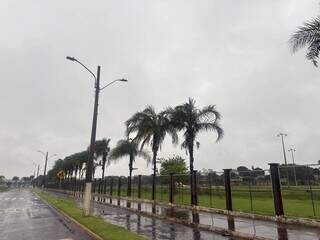 Chuva passa de 50 mm em Dourados e acumulado de setembro já supera média do mês Chuva passa de 50 mm em Dourados e acumulado de setembro já supera média do mês