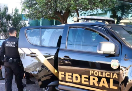 For&ccedil;a-tarefa cumpre mandados contra rede de tr&aacute;fico e lavagem de dinheiro