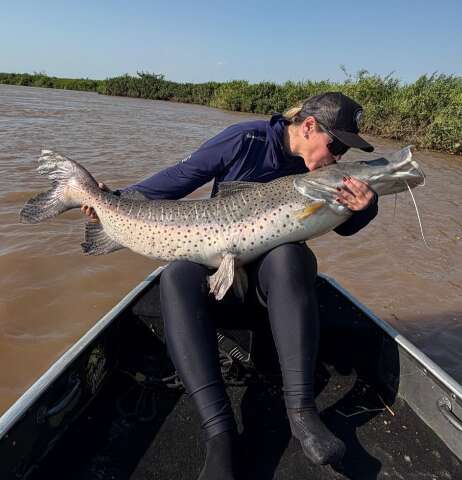 Pescaria rende pintado de 1,52 metro e encontro com on&ccedil;a e cervo no Pantanal