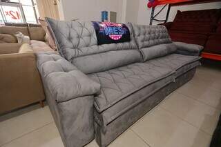 Sof&aacute; In Box: sof&aacute;s em parcelas de R$ 139,90 e poltronas abaixo de R$ 100