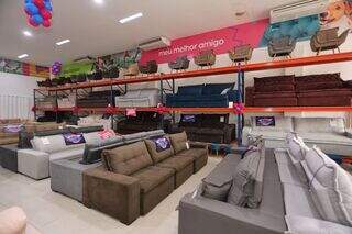Sofá In Box: sofás em parcelas de R$ 139,90 e poltronas abaixo de R$ 100