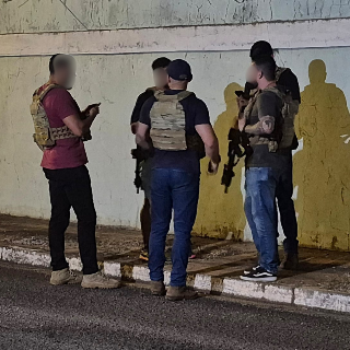 Pistoleiro do Comando Vermelho reage &agrave; abordagem e &eacute; morto pelo Garras