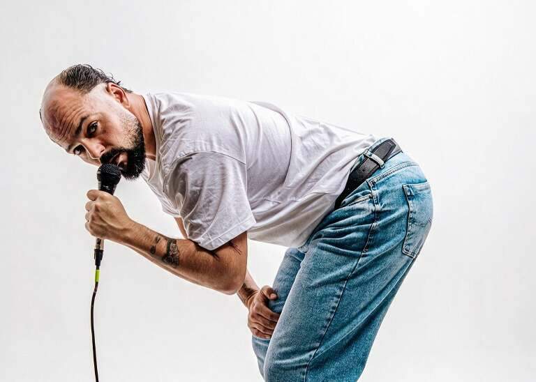 Espetáculo transforma ataques de ódio em dança hoje no Teatro Prosa