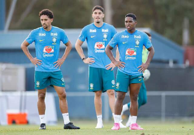 Brasil volta a campo ap&oacute;s fiasco na Copa em teste contra a Austr&aacute;lia