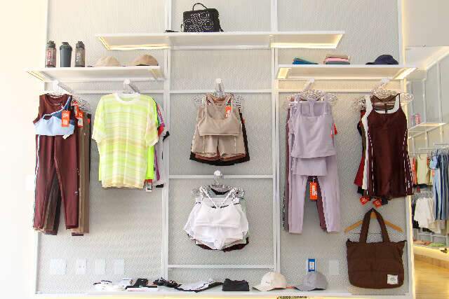 Moda fitness vai al&eacute;m da academia e ganha eleg&acirc;ncia para todos os dias